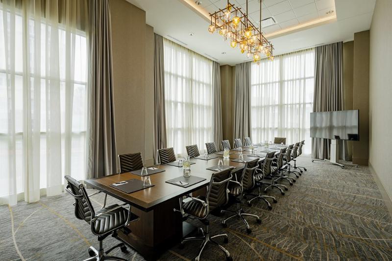 Hotel Madison & Shenandoah Conference Ctr. Harrisonburg Bagian luar foto